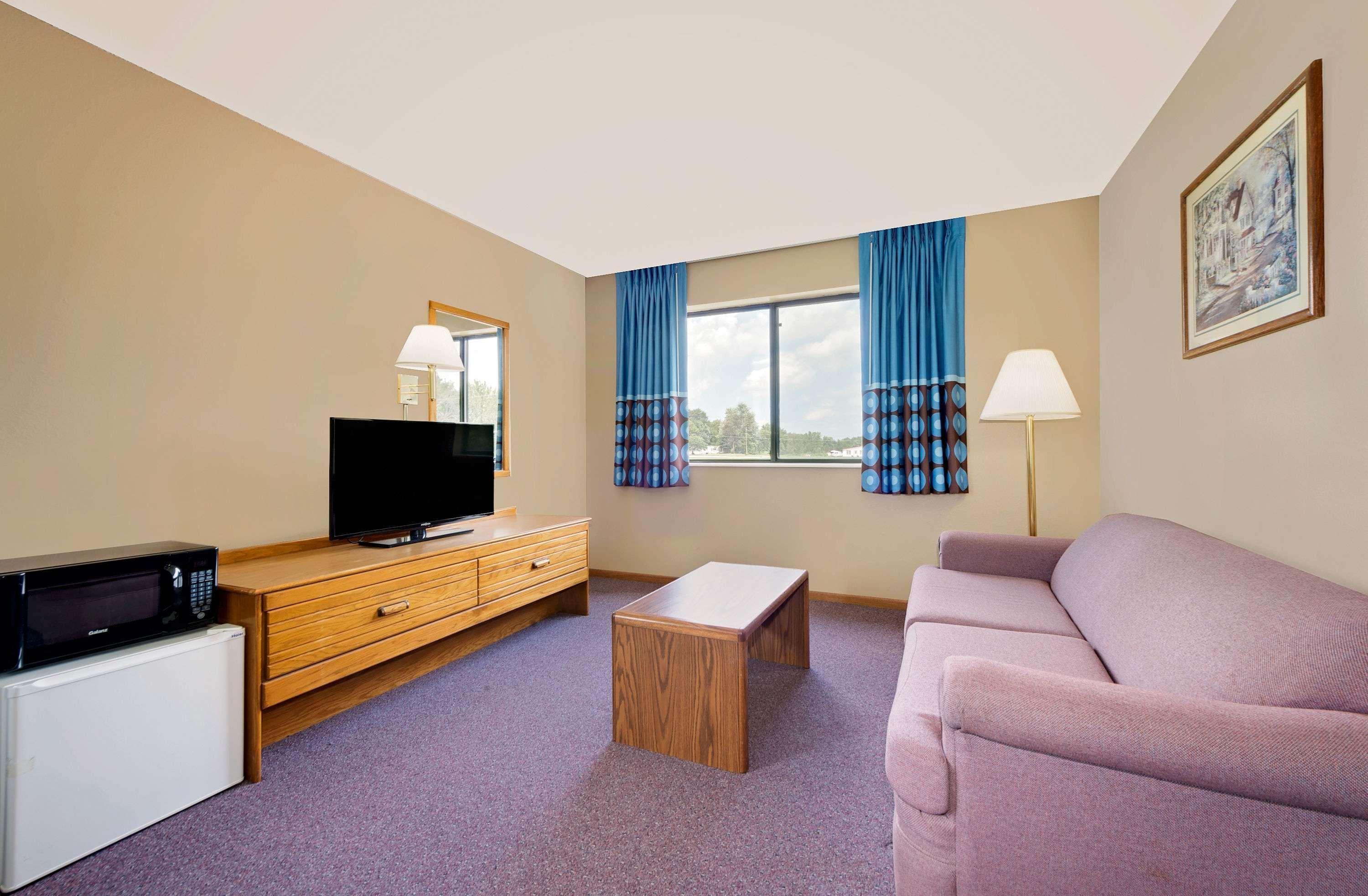 Super 8 By Wyndham Chariton Hotel Exterior foto